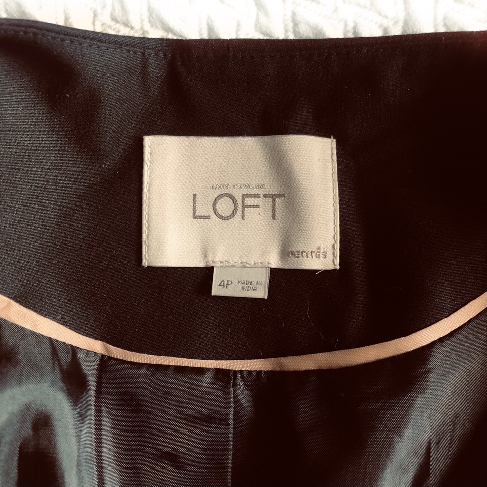 LOFT Black Pleat Back Blazer Career Jacket NWOT 4P - Picture 7 of 10